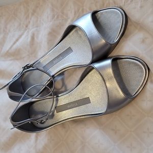 Melissa Silver Plastic Kitten Heels, EUC, 7